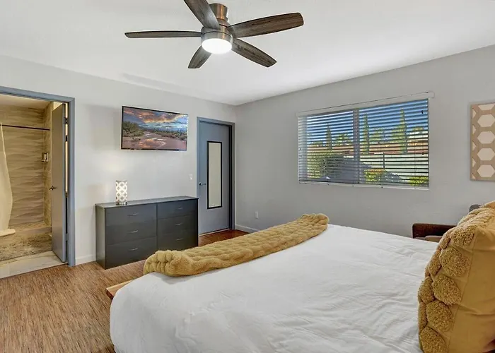 Poinsettia Holiday home Phoenix
